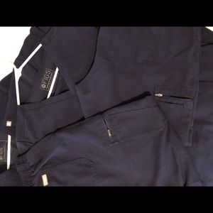 Great FIGS scrubs deal!